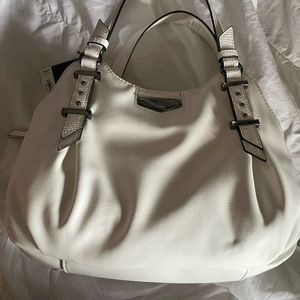 Simply Vera Vera Wang Buena Satchel